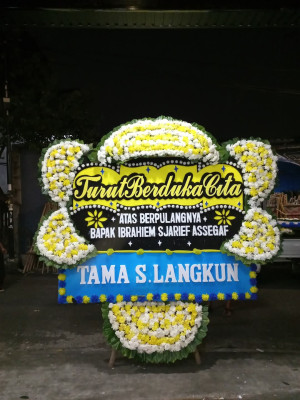 Papan Bunga Duka di Selumit